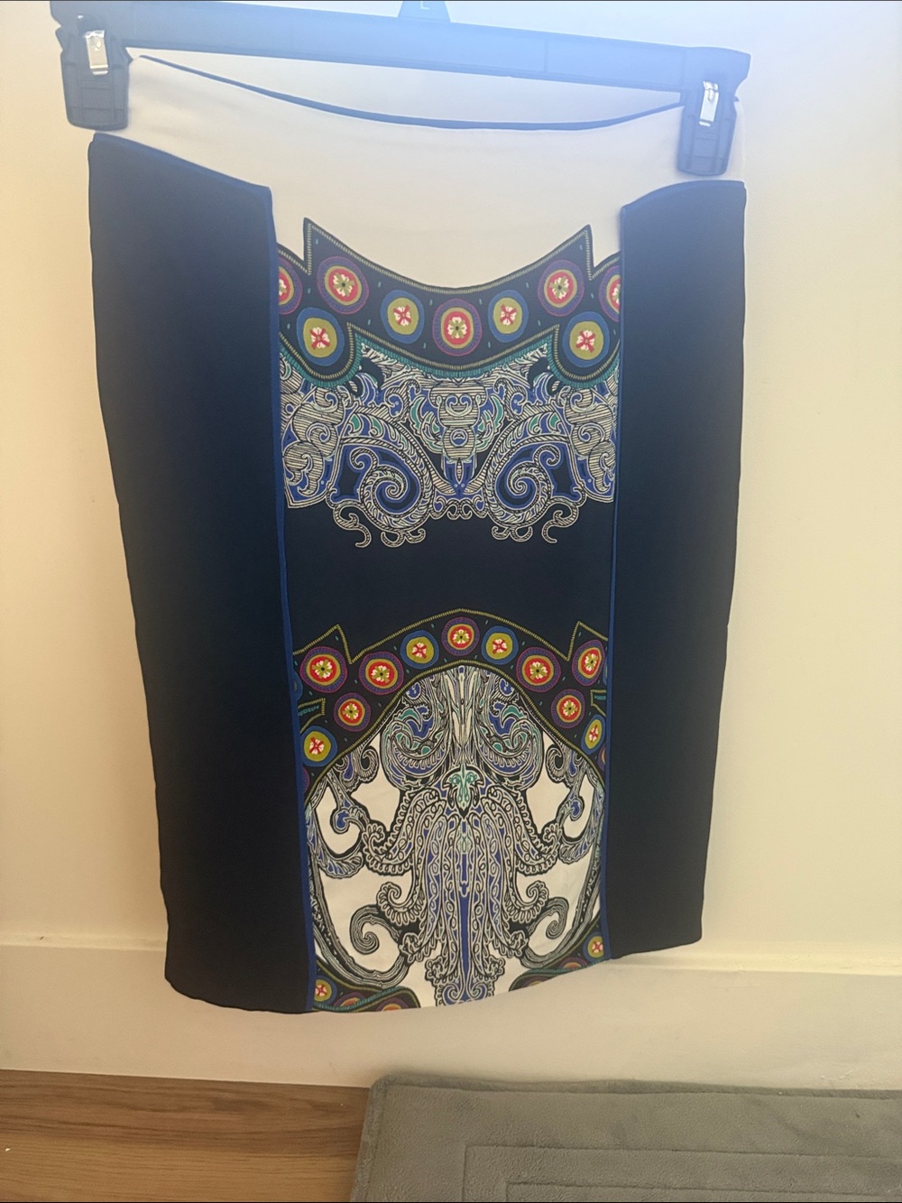 Etro Black and Multi Paisley-Panel Pencil Skirt size 38 - Picture 2 of 7